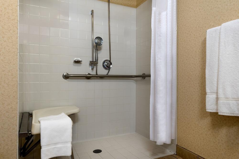 Holiday Inn Express Wilson I-95 By Ihg מראה חיצוני תמונה