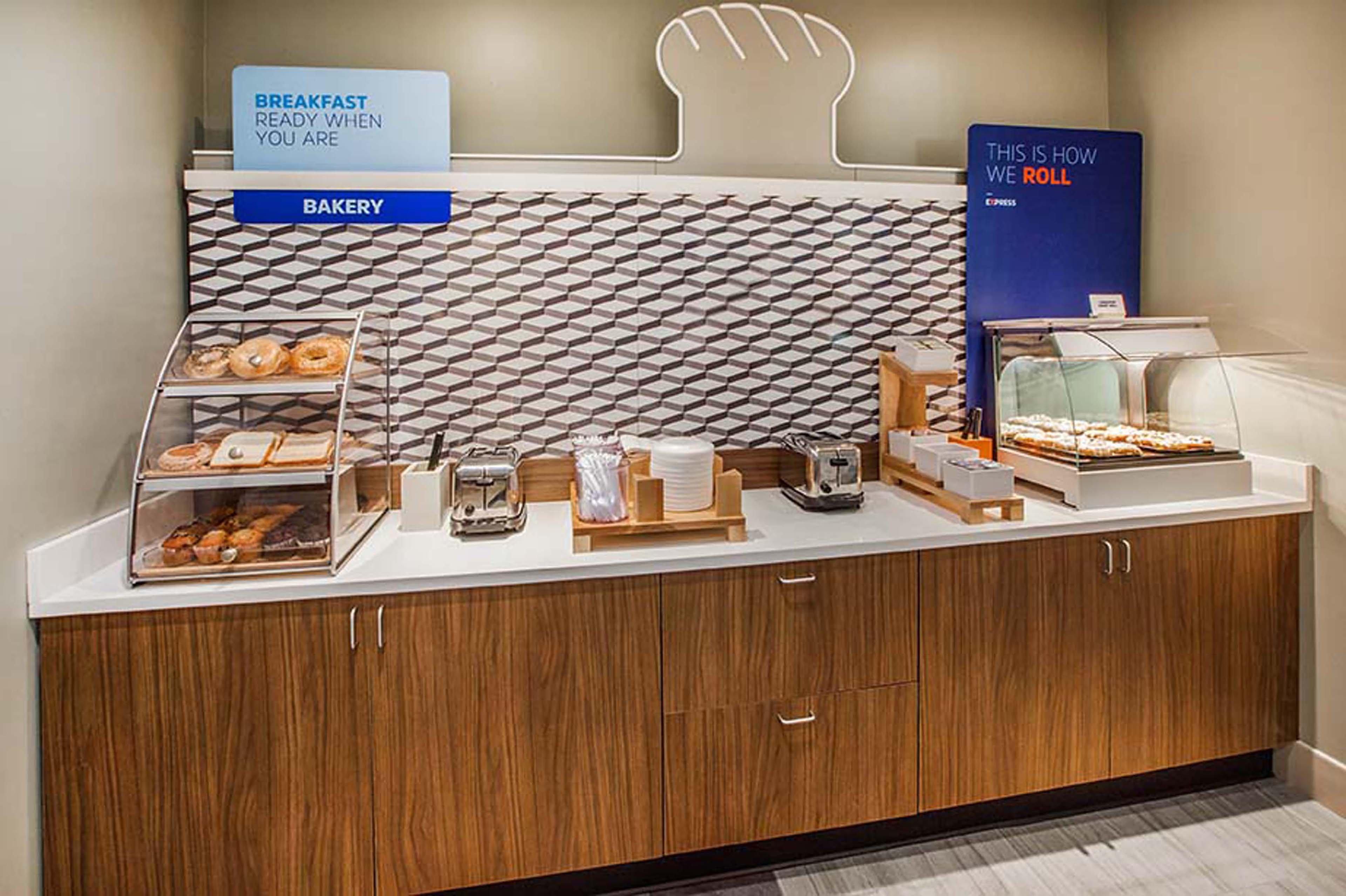 Holiday Inn Express Wilson I-95 By Ihg מראה חיצוני תמונה