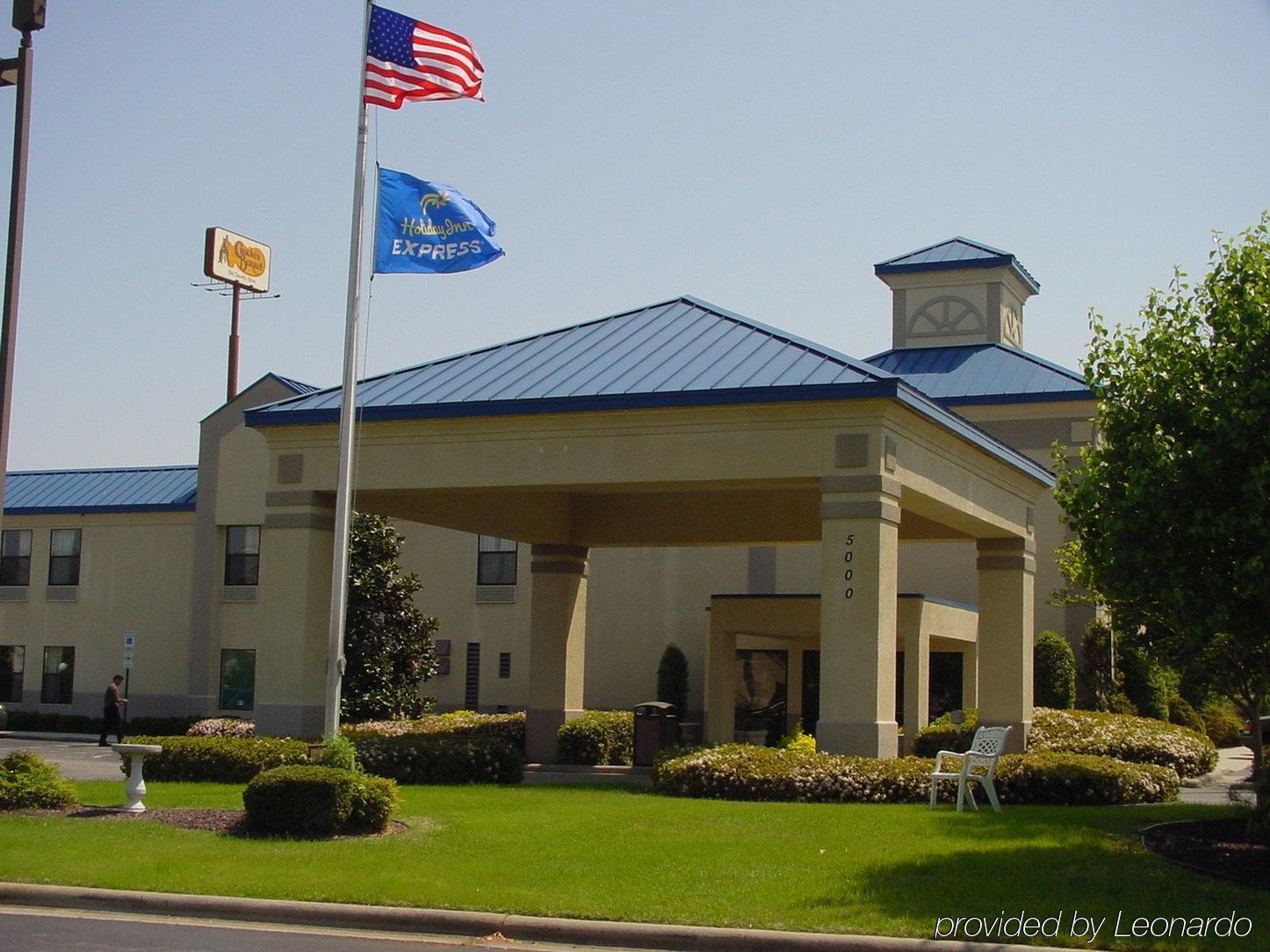 Holiday Inn Express Wilson I-95 By Ihg מראה חיצוני תמונה